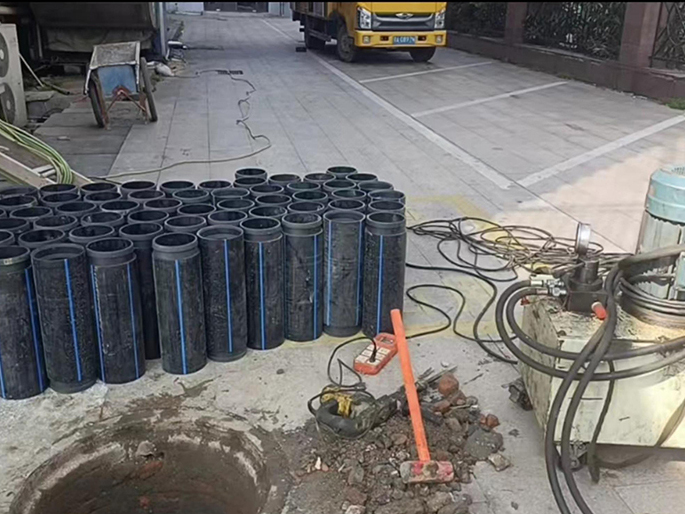 长安镇PE置换管厂家 DN315置换管 非开挖管短管置换